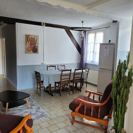La Cour Du Chateau ลาชาริเต-ซูร์-ลัวร์ ภายนอก รูปภาพ