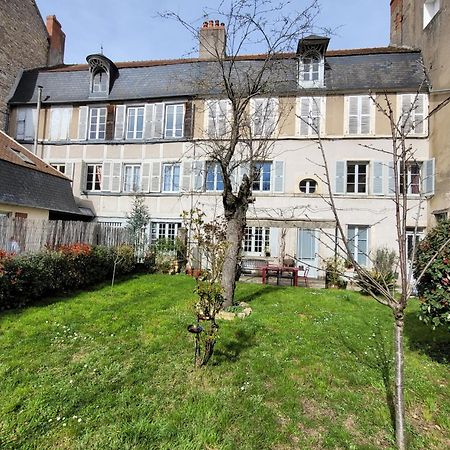 La Cour Du Chateau ลาชาริเต-ซูร์-ลัวร์ ภายนอก รูปภาพ