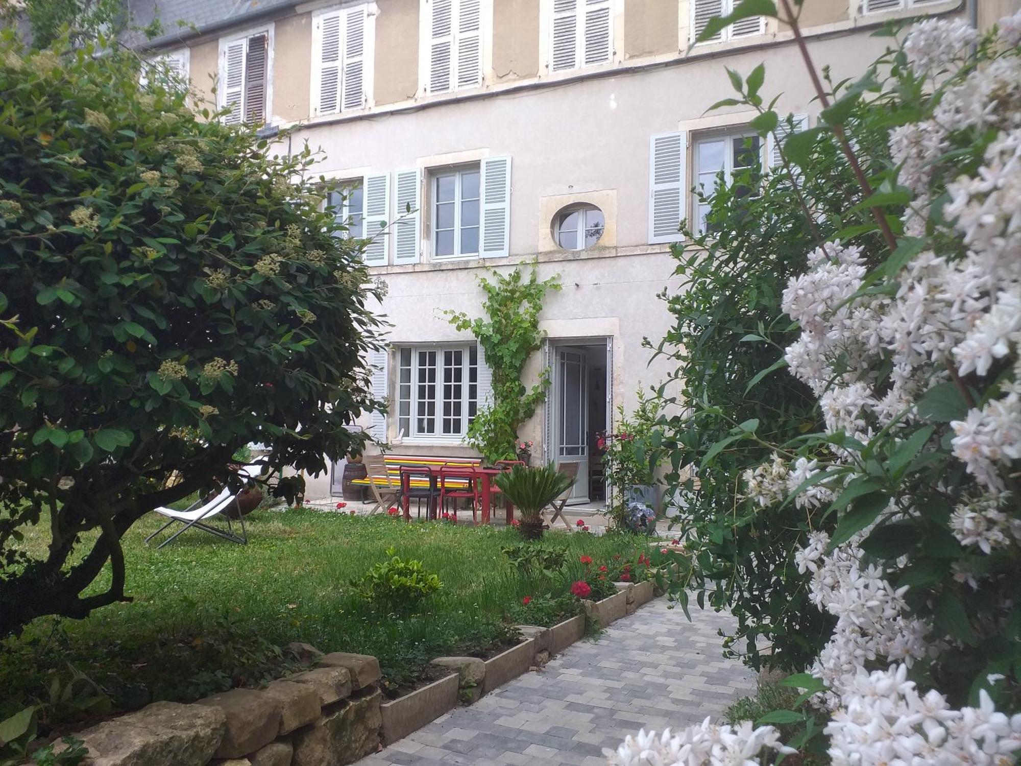 La Cour Du Chateau ลาชาริเต-ซูร์-ลัวร์ ภายนอก รูปภาพ